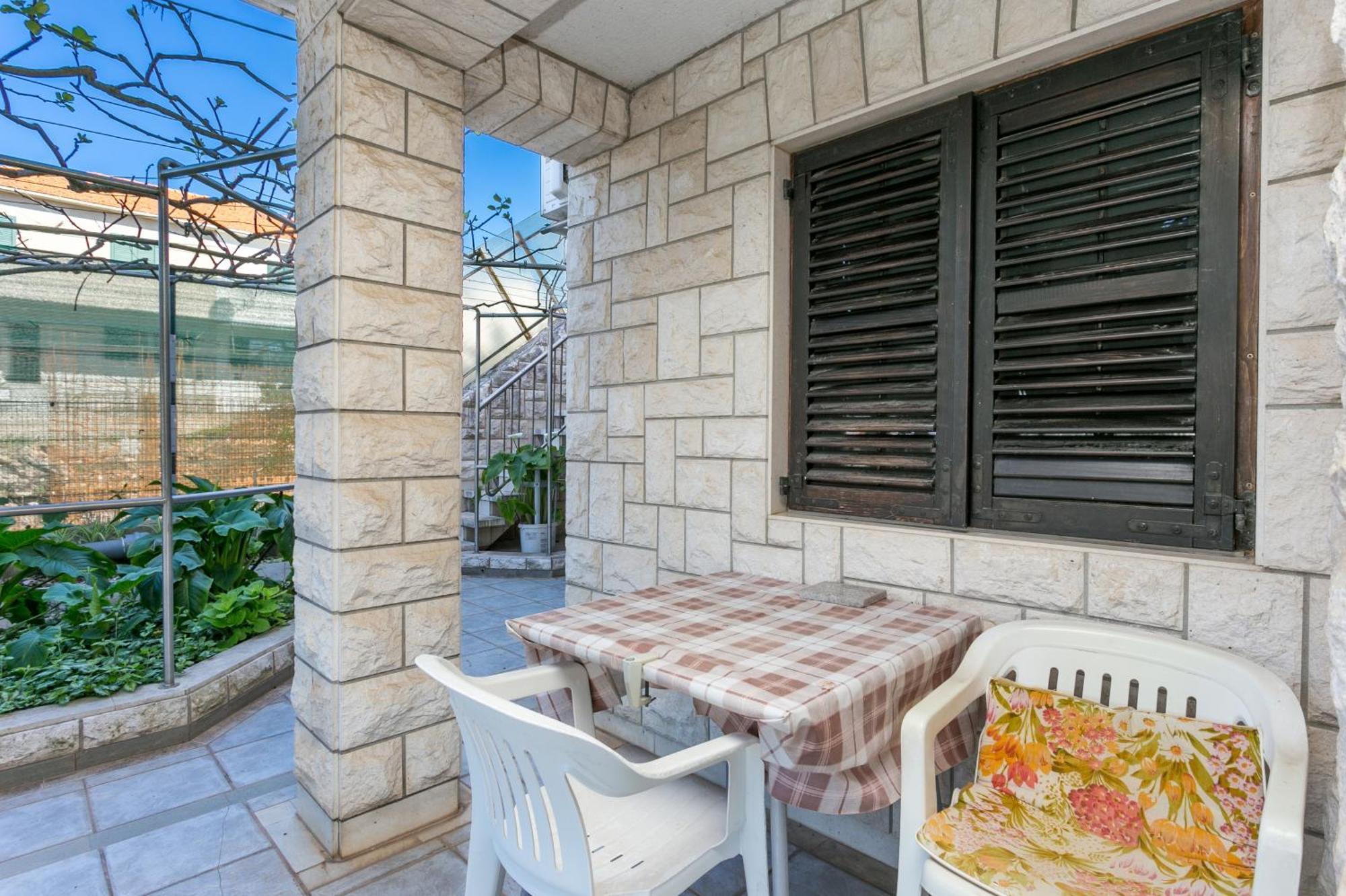 Seaside Apartments With A Swimming Pool Okrug Gornji, Ciovo - 11374 Trogir Exterior photo